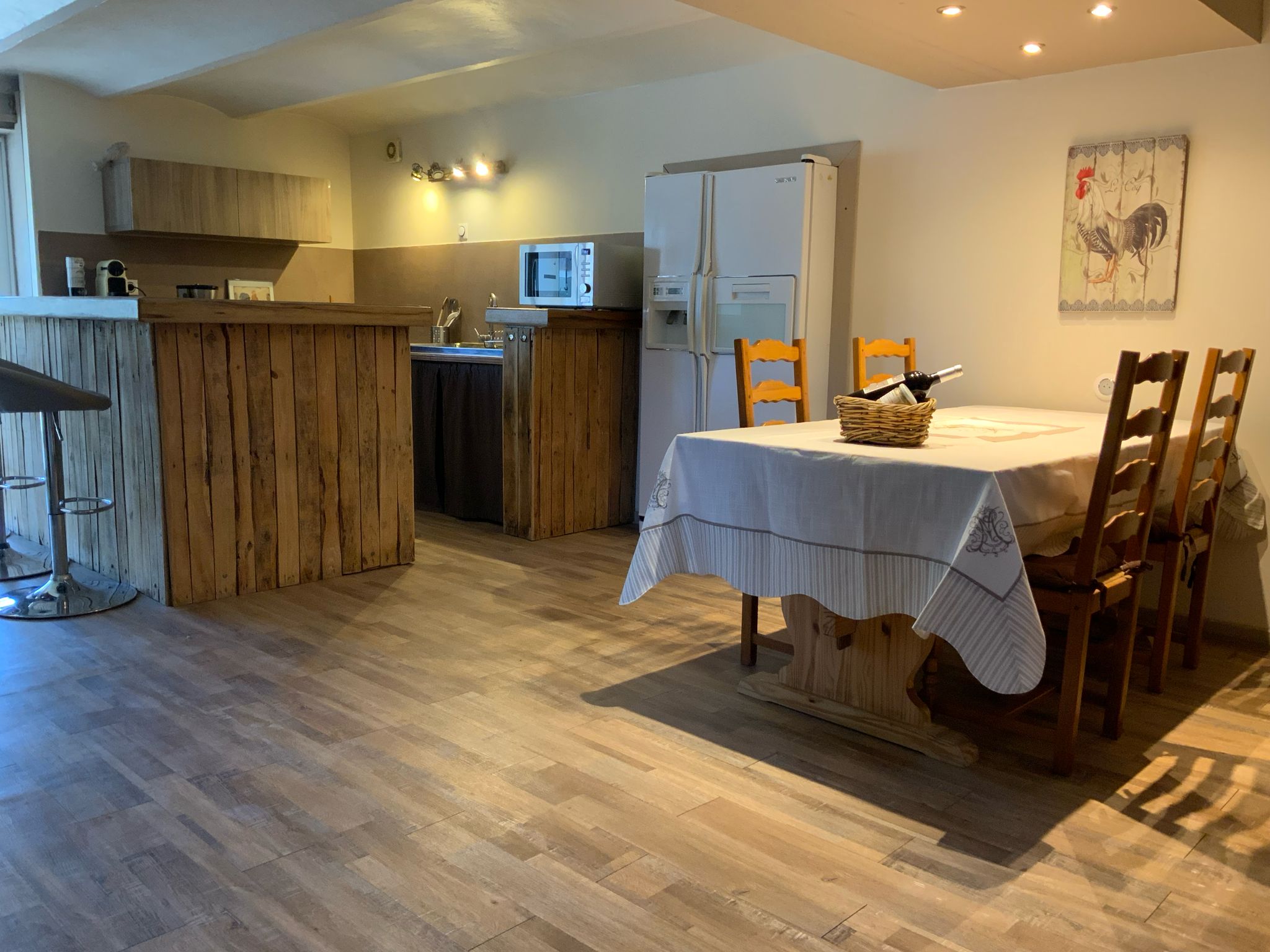 Chambre avec lit double dans notre Appartement RDC